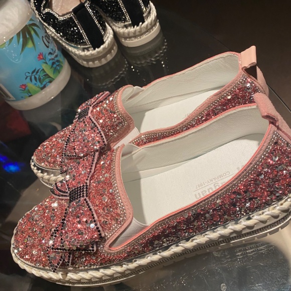 Women shoe - Picture 3 of 3